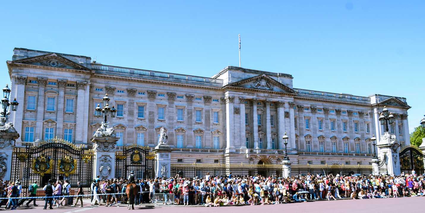 Waiting at Buckingham Palace