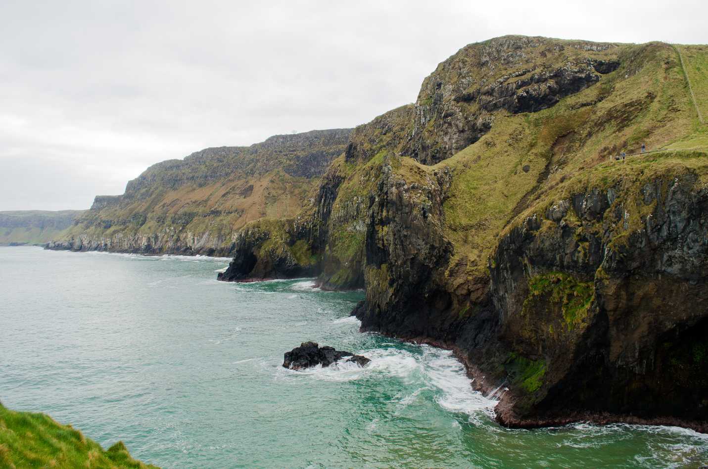 Fantastic views of Northern Ireland cliffs at Carrick-a-rede bridge