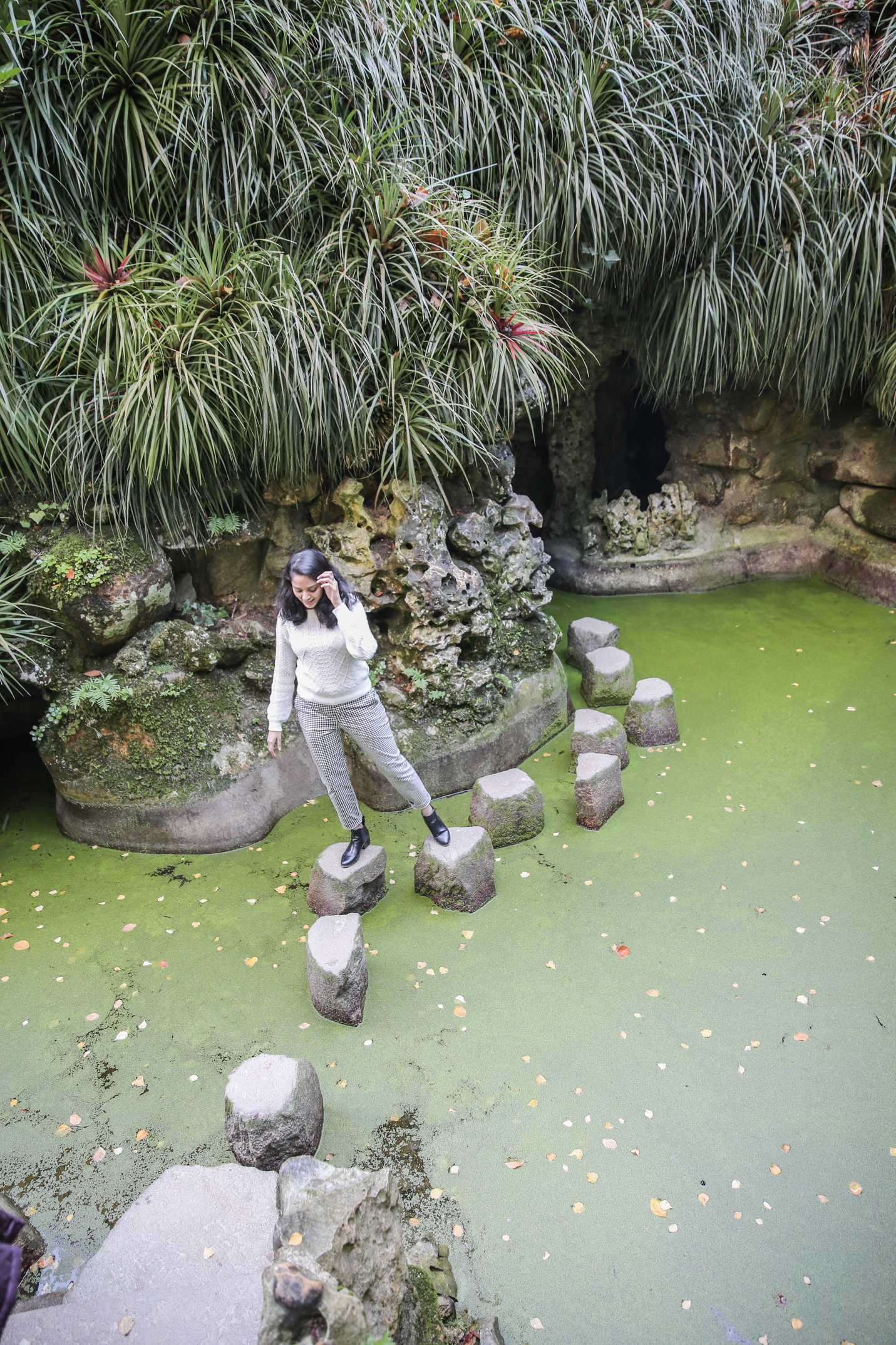 Labyrinthic Grotto