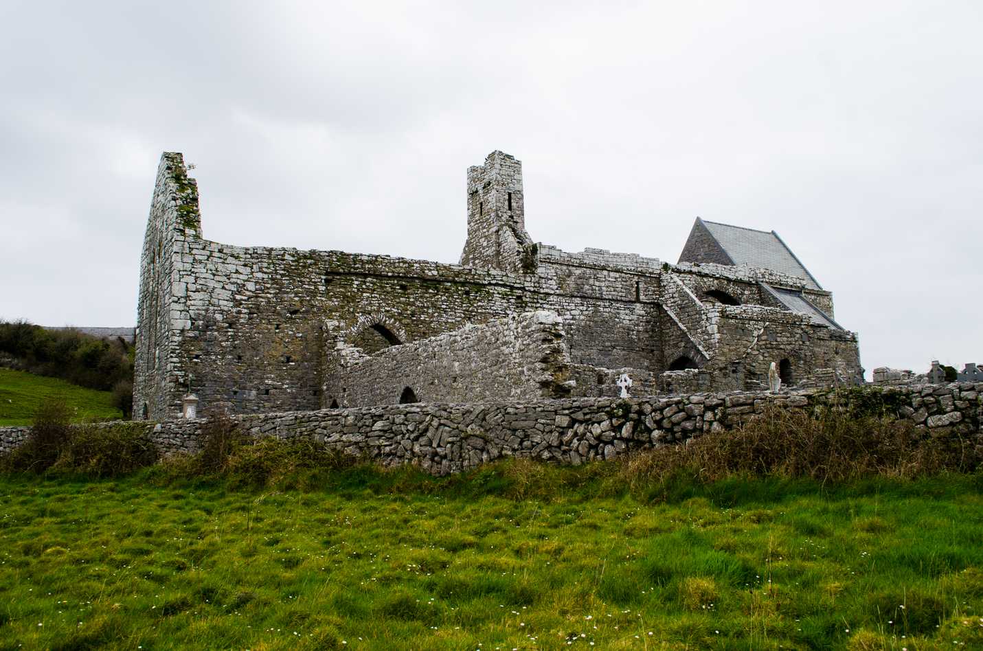 Corcomroe Abbey on the way to Cliffs of Moher