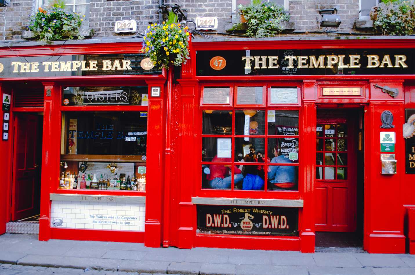 The famous Temple Bar!