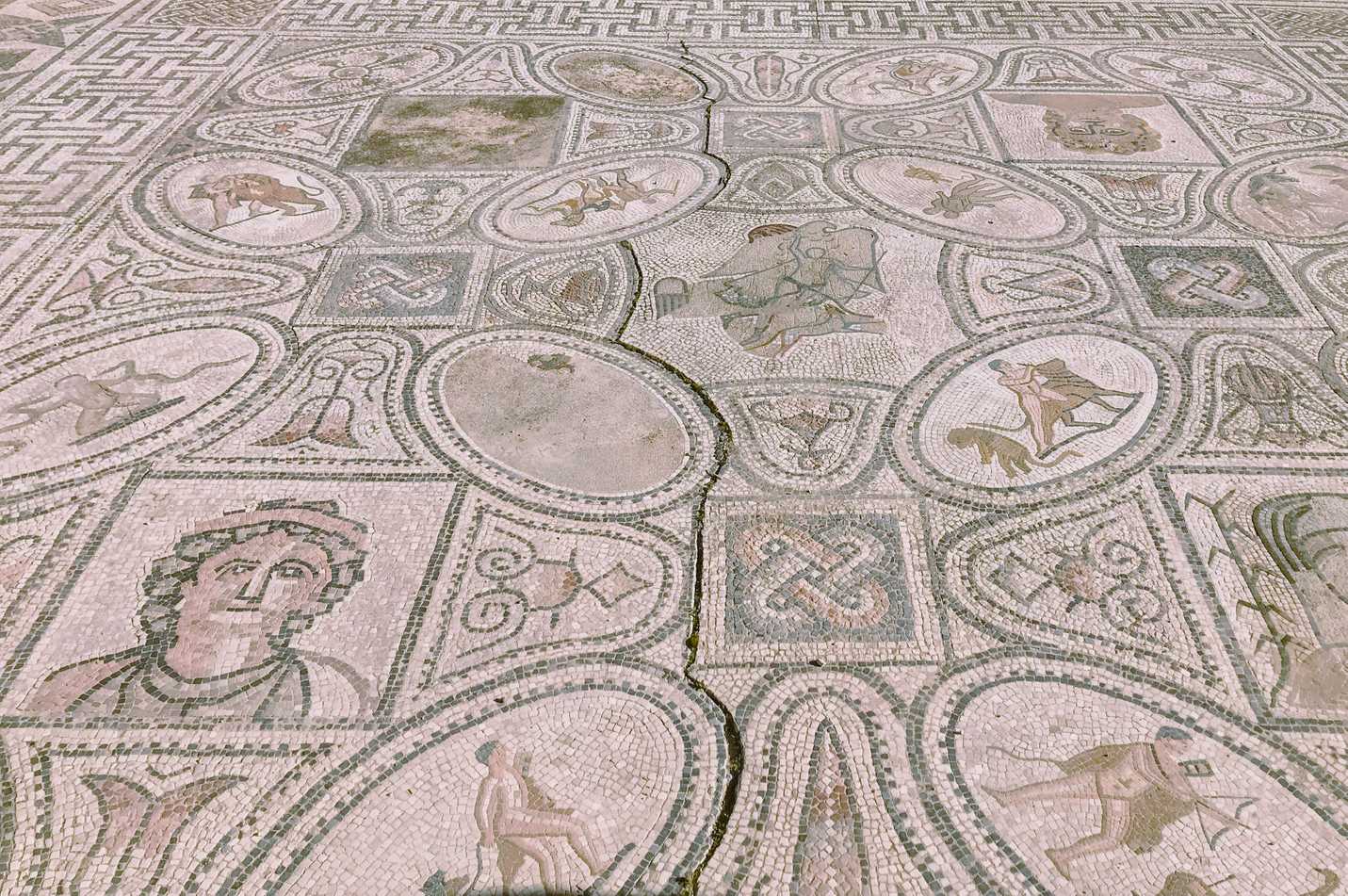 Ceramic tile flooring of the 12 tasks of Hercules